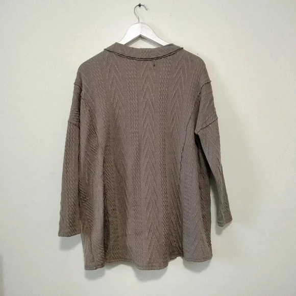 Hudson Gray Size Small Oversized Taupe Top Cardigan V Neck Button - Picture 6 of 7